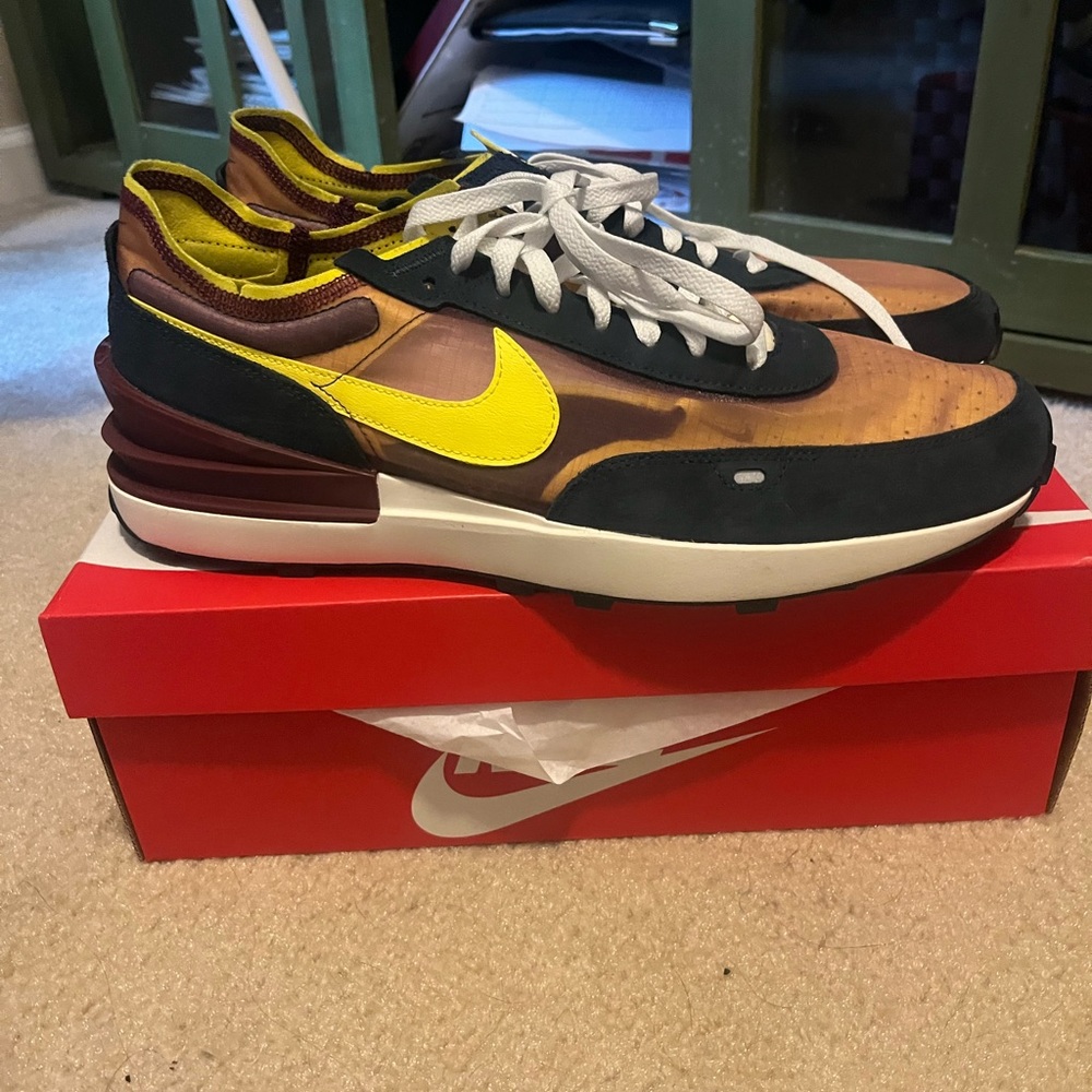 Nike Waffle One SE Mens Size 13